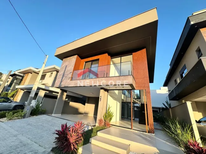 Casa de condomínio em Rua Guilherme Zilmann - Vila Nova - Joinville/SC