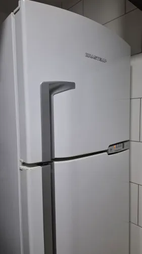 Geladeira Brastemp Branca 352 litros 127 V