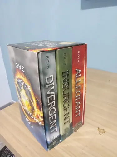 Box divergente em inglês