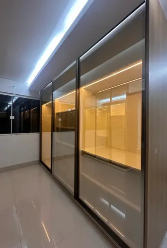 Armários de Auto Padrão/ Móveis Fino