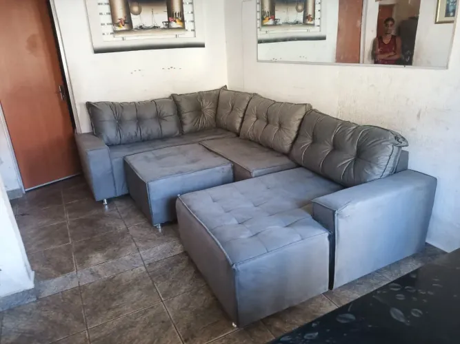Sofá grande para família toda (2.00x3.00) Chase 1.50x1.00