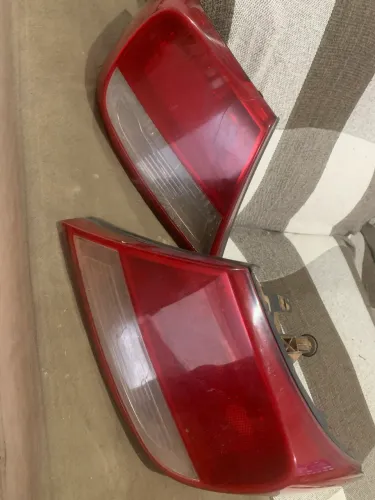 Vendo par de lanternas originail