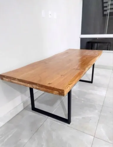 Mesa rústica 
