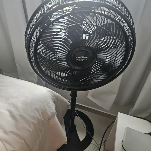 Ventilador coluna mega turbo Britania