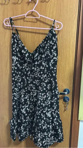vestidos diversos feminino - tamanhos P, M e G (não entrego)