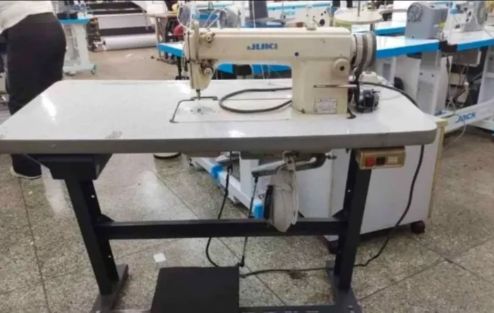 Máquina de costura Juki reta industrial