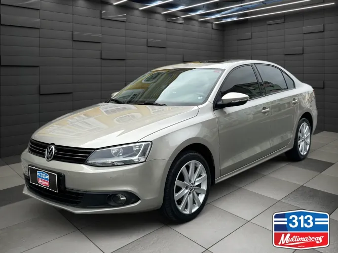 Volkswagen Jetta Comfortline 2.0 T.flex 8V 4P Tipt. 2014