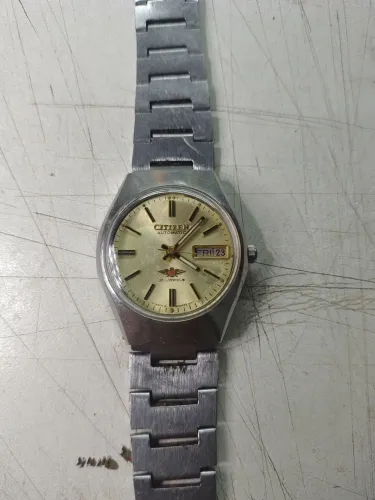 Relógio Citizen automático e corda 21 rubis