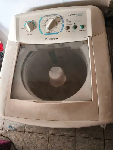 Vendo máquina faz tudo 12 kg