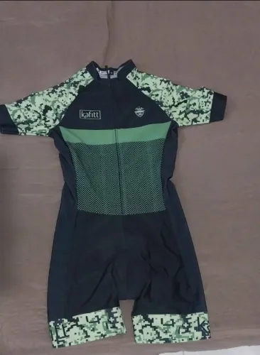 Roupa ciclismo