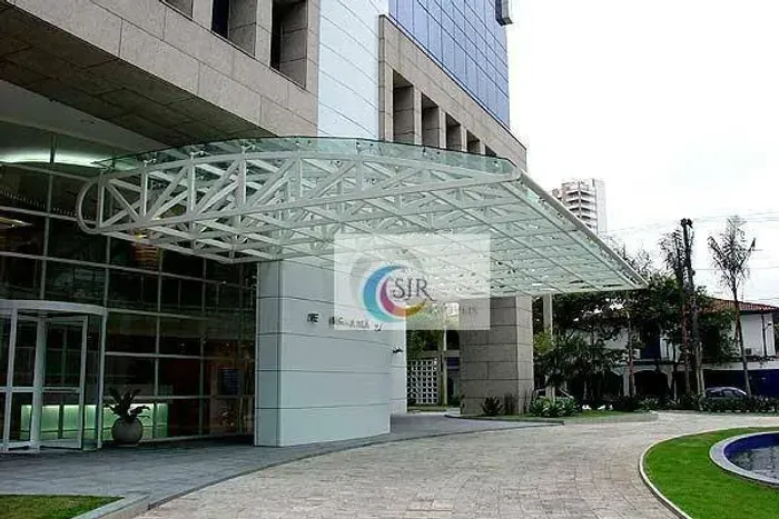 Conjunto Comercial de 220m² com 6 vagas!