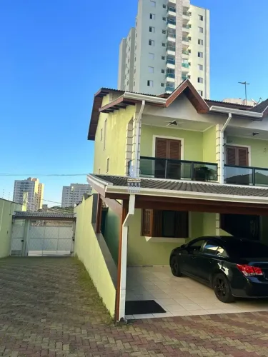 Casa de condomínio a Venda em Guarulhos
