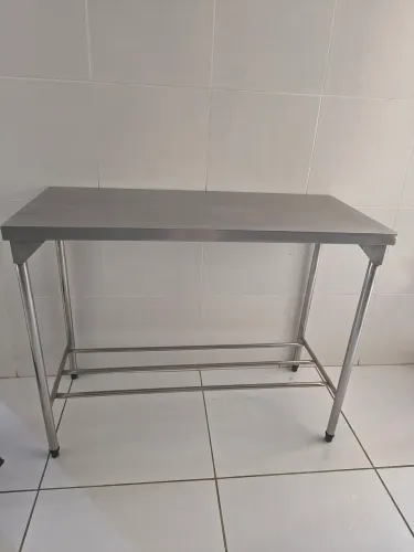 Mesa Industrial em Aço Inox - Excelente Estado