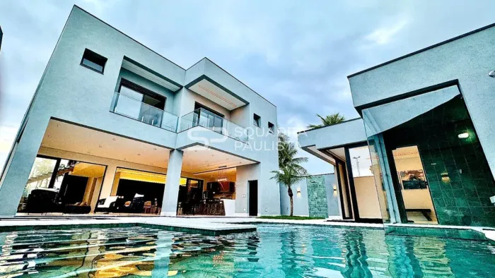 Casa de condomínio com 490.0 m², à venda no bairro Jardim Acapulco.