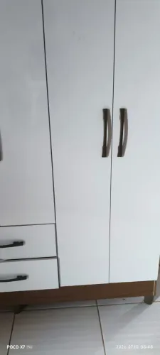 Guarda-Roupa Casal 6 Portas e 2 Gavetas - Branco e Amadeirado (Muito Conservado)