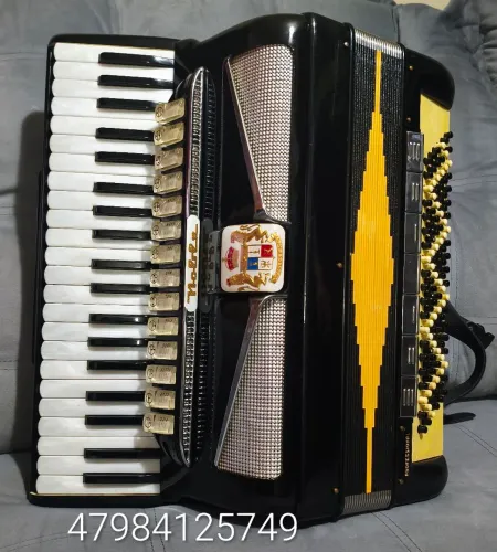 Acordeon Noble 120 baixos