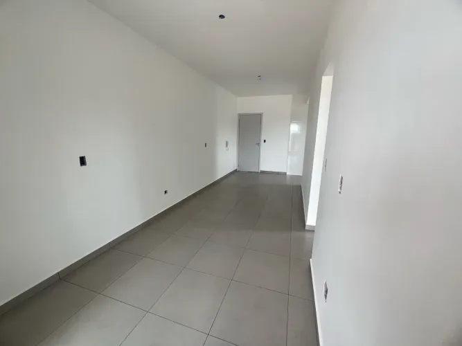 Apartamento à Venda - Novo, com Sacada e Churrasqueira