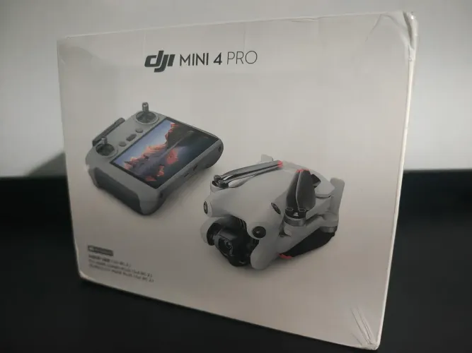 DJI mini 4 pro combo RC tela plus (novo) lacrado topo de linha PROMOÇÃO IMPERDÍVEL