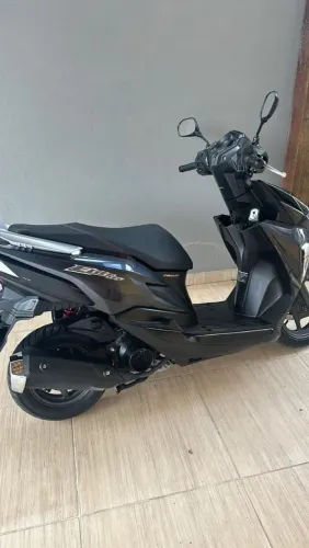 Honda Elite muito nova