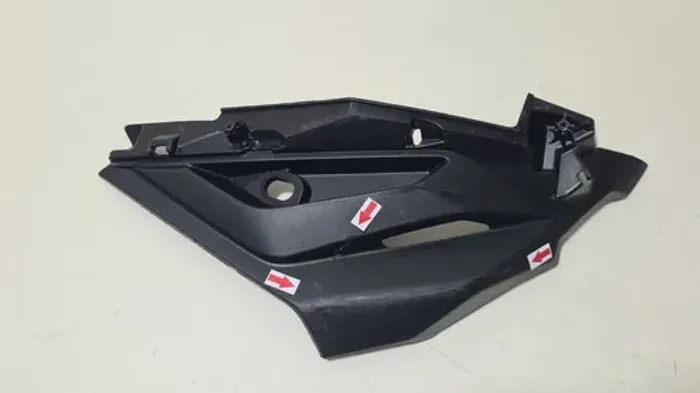 Carenagem Inferior Farol Esq Honda Xre 190 2025 Avaria 60503 Preto