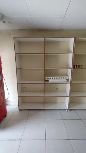 Estante multiuso