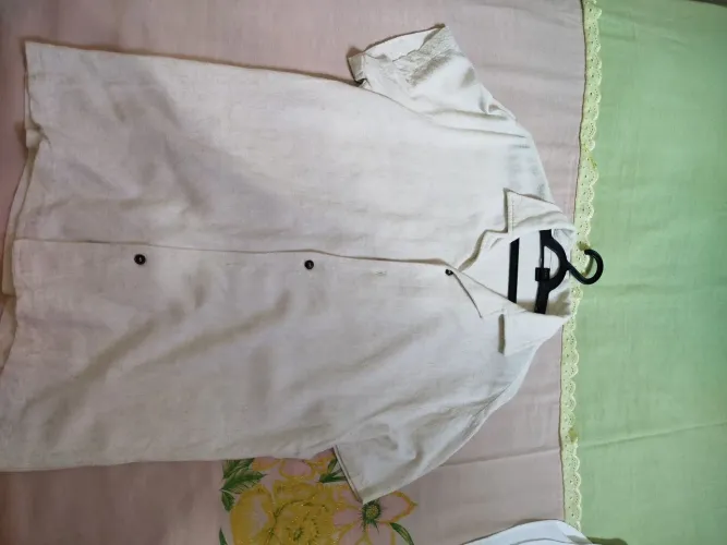 Camisa modelo linho