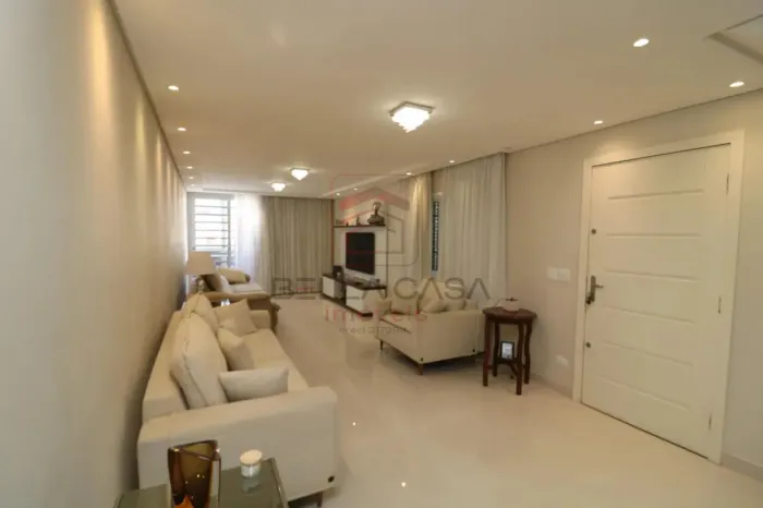 Sobrado à venda na Vila Prudente - 350m2- 3 dormitórios - 3 suítes - 2 vagas de garagem