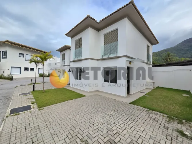 Sobrado com 3 dormitórios à venda, 95 m² por R$ 1.800.000,00 - Cigarras - São Sebastião/SP