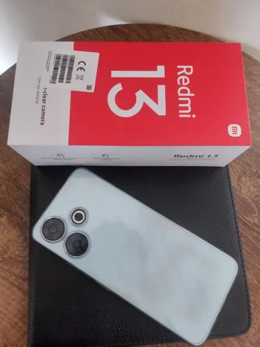 Xiaomi Redmi 13 - 256GB semiNOVO