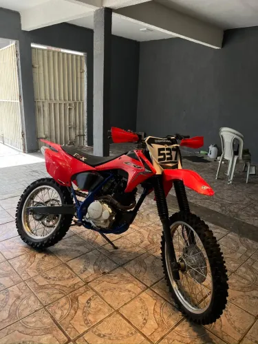 Moto nx200