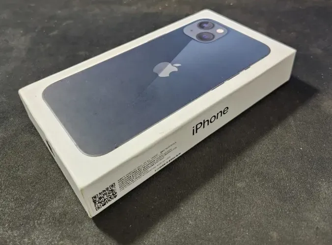 iPhone 13 128GB Preto - Excelente Estado
