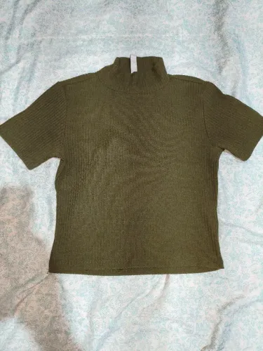Blusa P canelada verde militar
