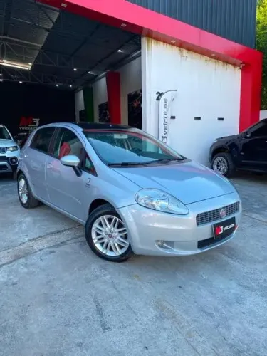 Fiat Punto Essence Dualogic 1.8 Flex 16V 5P 2011