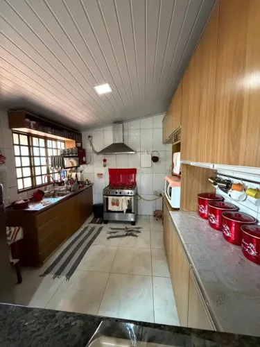 Casa com 1.100m² de Terreno e Quintal com Árvores Frutíferas