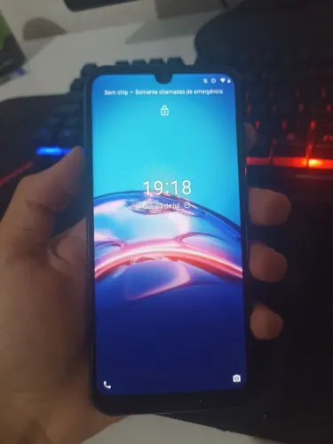 Celular Moto e6i em ótimo estado