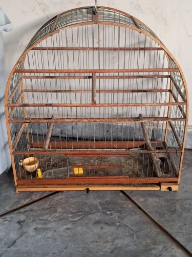 Gaiola madeira ótimo estado 