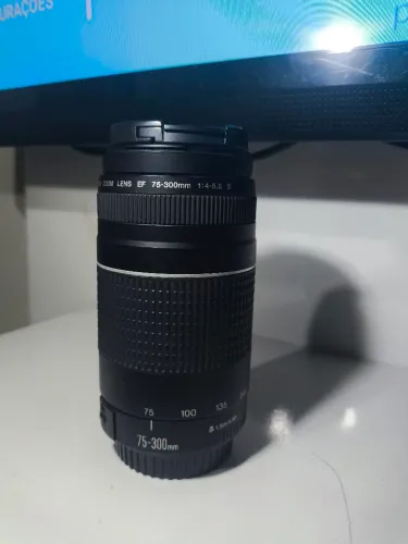 LENTE CAMON ZOOM LENS EF 75 300 mm 1: 4- 5.6