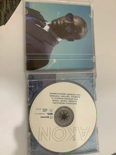 CD Akon - Freedom