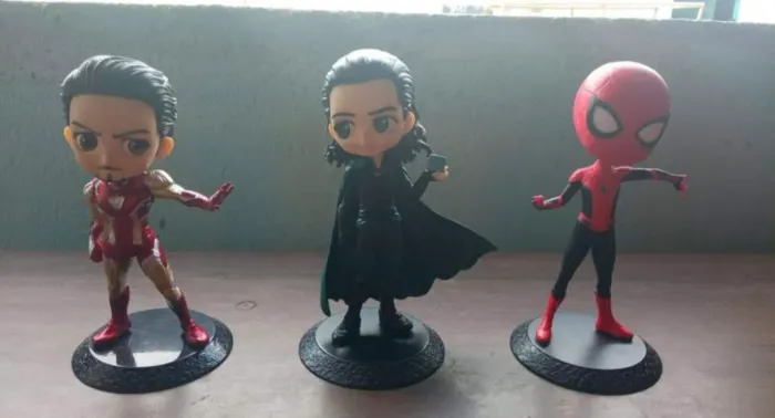 Colecionáveis novos Marvel
