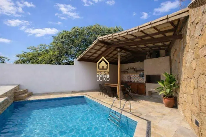 Casa à venda com 5 quartos, no bairro Belvedere