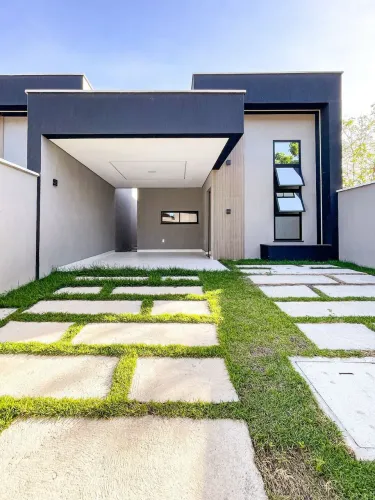 EXCELENTE CASA A VENDA A 5MIN DO CENTRO DO EUSÉBIO, ACEITA FINANCIAMENTO !!!