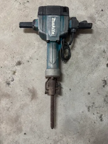 Martelo Demolidor 30Kg Makita 