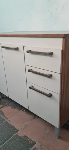 Balcão de cozinha em ótimo estado!