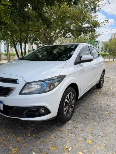 Chevrolet Onix Hatch LTZ 1.4 8V Flex Power Aut. 4P 2016