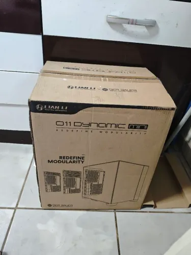 Gabinete Lian Li 011 Dynamic Mini