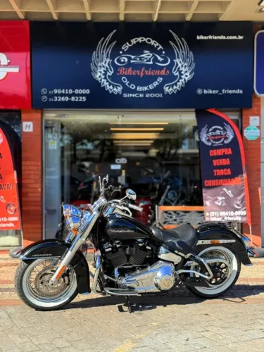 HARLEY DAVIDSON DELUXE 2019