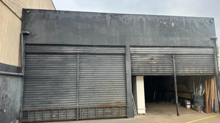 Galpão Comercial para venda com 225 metros quadrados em Residencial Barravento - Goiânia