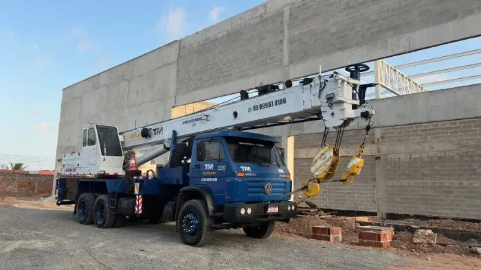 Aluguel de guindaste / munck/ cesto aéreo / remoção industrial / empilhadeira