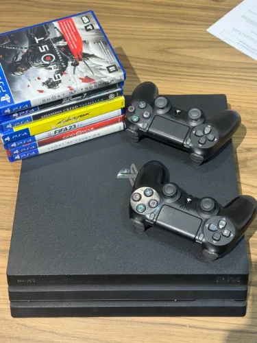 Ps4 Pro Desbloqueado 2 Controles + 30 Jogos | Gold Hen