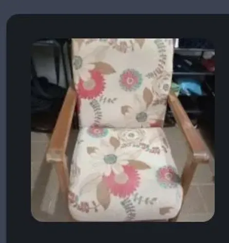 Cadeira tipo poltrona